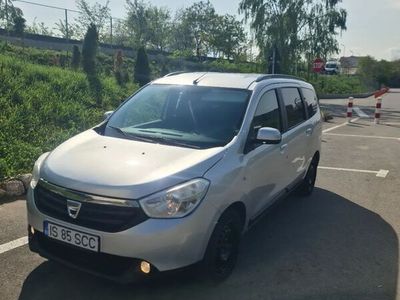 second-hand Dacia Lodgy 1.5 dCi 109 CP Laureate