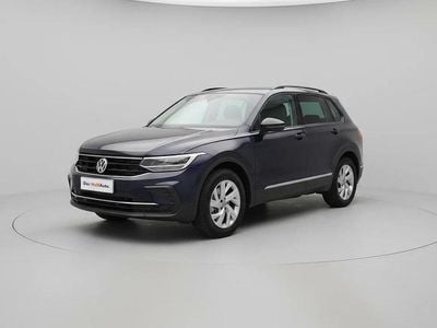 Negru metalic Utilizat 2021 VW Tiguan Life SUV | 26.900 EUR (Super Preț)