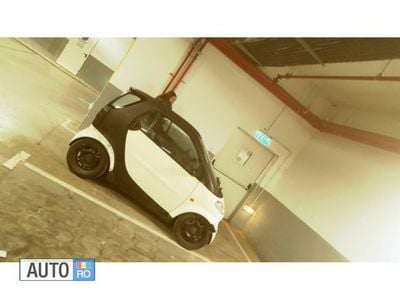 Second-hand Smart ForTwo Coupé 45 CP (33 kW) 2002 Alb Coupe