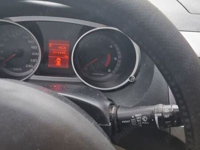 Utilizat 2008 Citroën C-Crosser SUV | 5.500 EUR