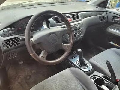 Utilizat 2004 Mitsubishi Lancer Berlinǎ | 2.200 EUR