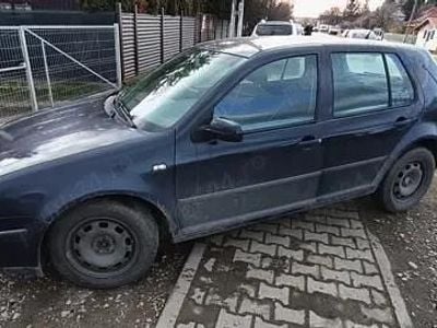 Second-hand VW Golf IV SE 66 CP (48 kW) 2003