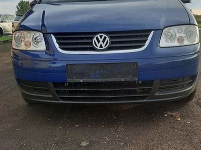 Second-hand VW Touran 105 CP (77 kW) 2006 Albastru Monovolum