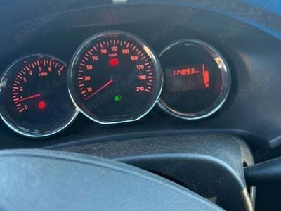 Second-hand Dacia Sandero Stepway 90 CP (66 kW) 2014 Albastru Hatchback