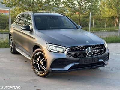 Mercedes GLC300