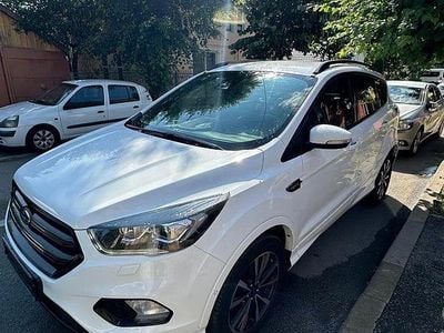Second-hand Ford Kuga ST-Line 150 CP (110 kW) 2019 Culoarealb SUV