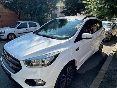Second-hand Ford Kuga ST-Line 150 CP (110 kW) 2019 Culoarealb SUV