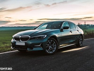 Second-hand BMW 330e 184 CP (135 kW) 2021 Verde Berlinǎ