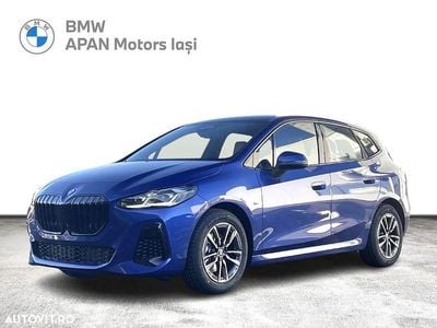 Albastru Utilizat 2024 BMW 218 Shadowline Monovolum | 31.900 EUR (Preț OK)