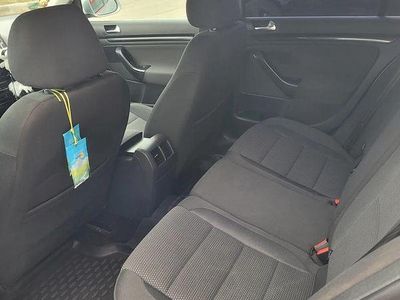 Second-hand VW Golf VI 105 CP (77 kW) 2010 Culoaregri Hatchback