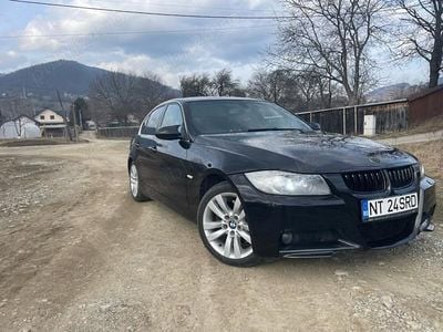 Second-hand BMW 330 258 CP (189 kW) 2006 Negru Berlinǎ