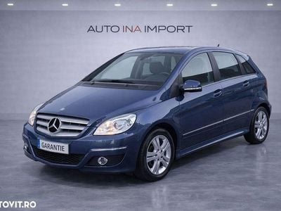Second-hand Mercedes B200 136 CP (100 kW) 2011 Culoarealbastru Monovolum