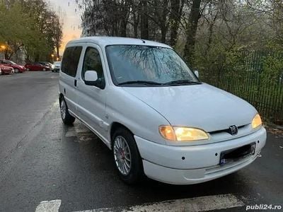 Utilizat 2002 Peugeot Partner Monovolum | 1.900 EUR