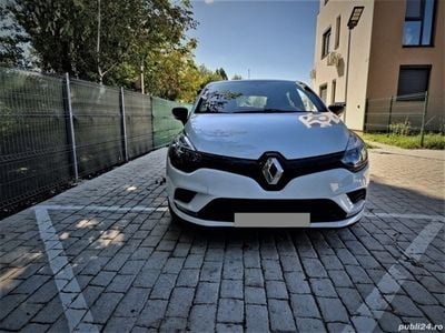 Alb Utilizat 2017 Renault Clio IV Hatchback | 8.000 EUR