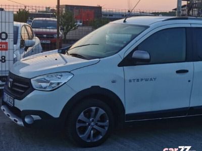 Second-hand Dacia Lodgy 105 CP (77 kW) 2016 Alb Monovolum