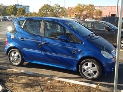 Albastru Second-hand 1998 Mercedes A140 Monovolum | 3.000 EUR