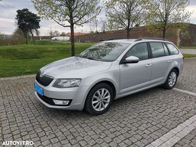 second-hand Skoda Octavia Combi 1.6 TDI Ambiente