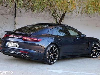 Culoarealbastru Utilizat 2018 Porsche Panamera Berlinǎ | 44.500 EUR