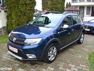 Second-hand Dacia Sandero Stepway 90 CP (66 kW) 2017 Albastru Berlinǎ
