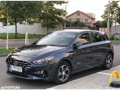 second-hand Hyundai i30 2022 · 17 117 km · 1 482 cm3 · Hibrid