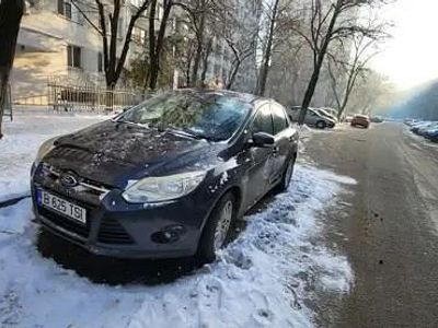 Gri Utilizat 2012 Ford Focus Berlinǎ | 1.500 EUR