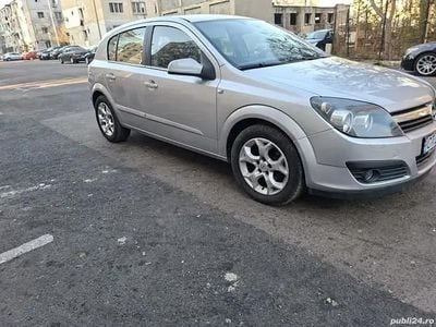 Utilizat 2007 Opel Astra Hatchback | 1.650 EUR (Preț bun)