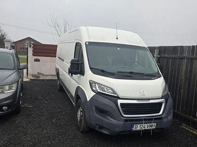 Second-hand Peugeot Boxer 163 CP (119 kW) 2017 Culoarealb Van