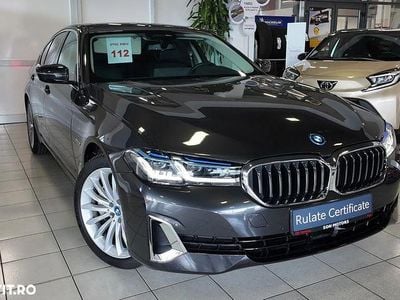 Gri Utilizat 2023 BMW 530e Luxury Line Berlinǎ | 46.900 EUR