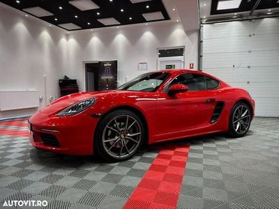 Culoarerosu Utilizat 2018 Porsche 718 Cayman Coupe | 40.900 EUR