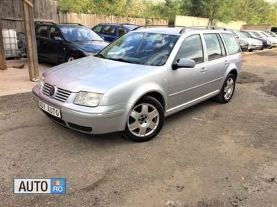 Second-hand VW Bora 101 CP (74 kW) 2002 Gri Berlinǎ