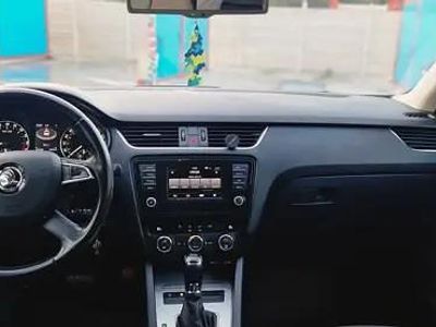 Alb Second-hand 2015 Skoda Octavia Berlinǎ | 12.900 EUR (Puțin scump)