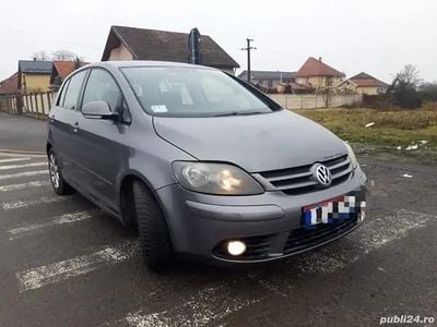 Utilizat 2005 VW Golf Berlinǎ | 1.750 EUR (Preț OK)