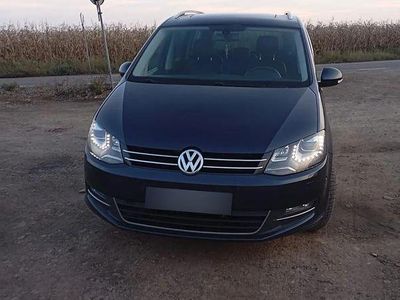 Second-hand VW Sharan Comfortline 170 CP (125 kW) 2012 Culoarealbastru Monovolum