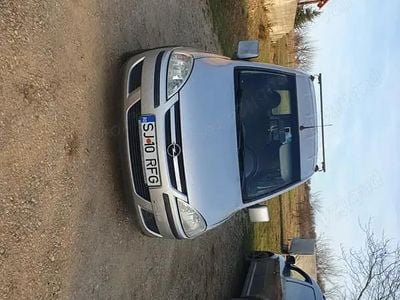 Second-hand Opel Combo 101 CP (74 kW) 2005 Argintiu Monovolum