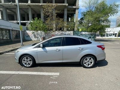 Second-hand Ford Focus Titanium 140 CP (102 kW) 2012 Gri Berlinǎ