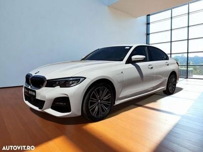 BMW 330e