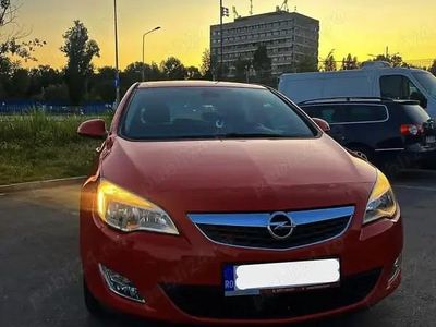 Utilizat 2011 Opel Astra Hatchback | 3.700 EUR