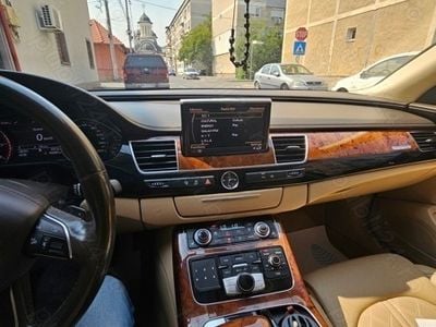 Second-hand Audi A8 450 CP (330 kW) 2010 Berlinǎ