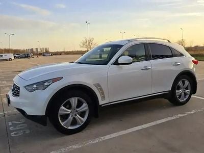 Second-hand Infiniti Fx35 320 CP (235 kW) 2009 Alb SUV