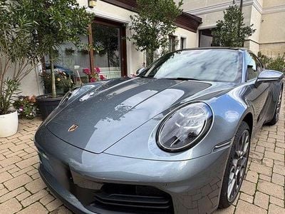 Culoaregri Utilizat 2025 Porsche 911 Carrera Coupe | 163.350 EUR (Scump)