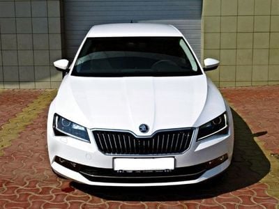 Alb Utilizat 2017 Skoda Superb Berlinǎ | 27.500 EUR