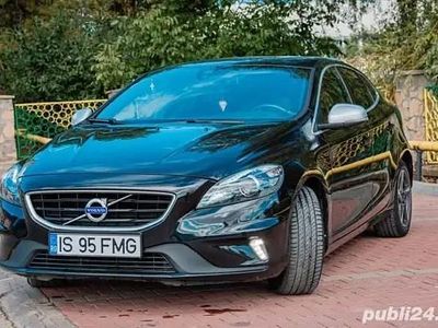 Second-hand Volvo V40 88 CP (64 kW) 2016 Negru Hatchback