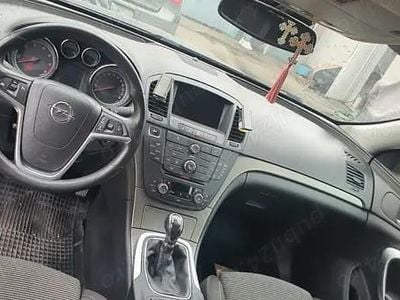 Second-hand Opel Insignia 164 CP (120 kW) 2013 Hatchback