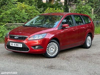 Culoarerosu Utilizat 2011 Ford Focus Titanium Break | 3.590 EUR (Preț bun)
