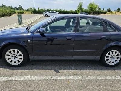 Second-hand Audi A4 105 CP (77 kW) 2003 Albastru Berlinǎ