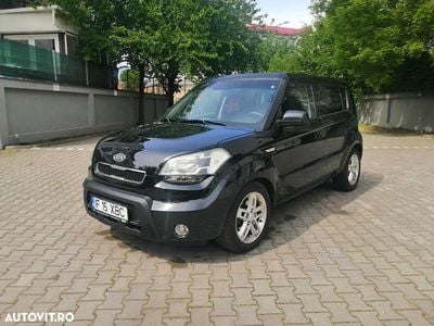 Second-hand Kia Soul 128 CP (94 kW) 2009 Culoarenegru SUV