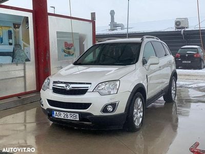 Second-hand Opel Antara Enjoy 164 CP (120 kW) 2012 Culoarealb SUV