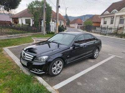 Mercedes C200