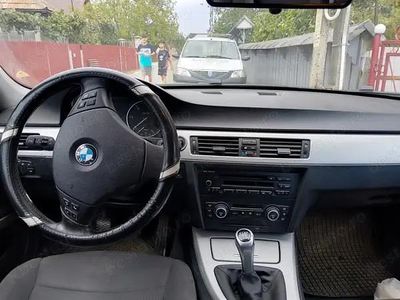 Utilizat 2009 BMW 320 Hatchback | 2.800 EUR (Super Preț)