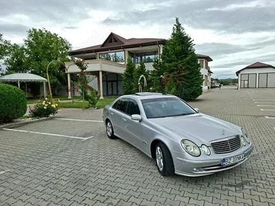 Mercedes E220